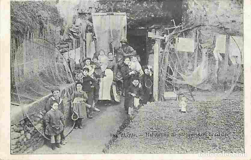 Cartes Postales: France - 76 - Dieppe - Habitations de Pecheurs dans la Falaise - Anim&eacute;e - CPA - Voir Scans Recto-Ver