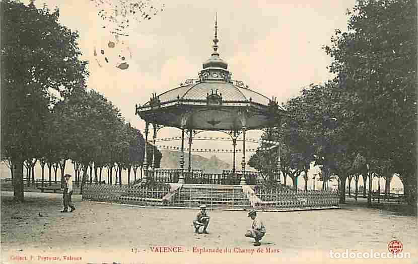 Postkarten: France - 26 - Valence - Esplanade du Champ de Mars - Anim&eacute;e - Kiosque &agrave; musique - CPA - Oblit&eacute;ration