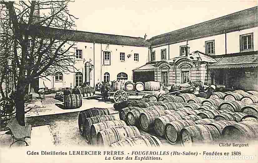 Cartoline: France - 71 - Fougerolles - Grandes Distilleries Lemercier Fr&egrave;res - La Cour des Exp&eacute;ditions - Anim&eacute;e