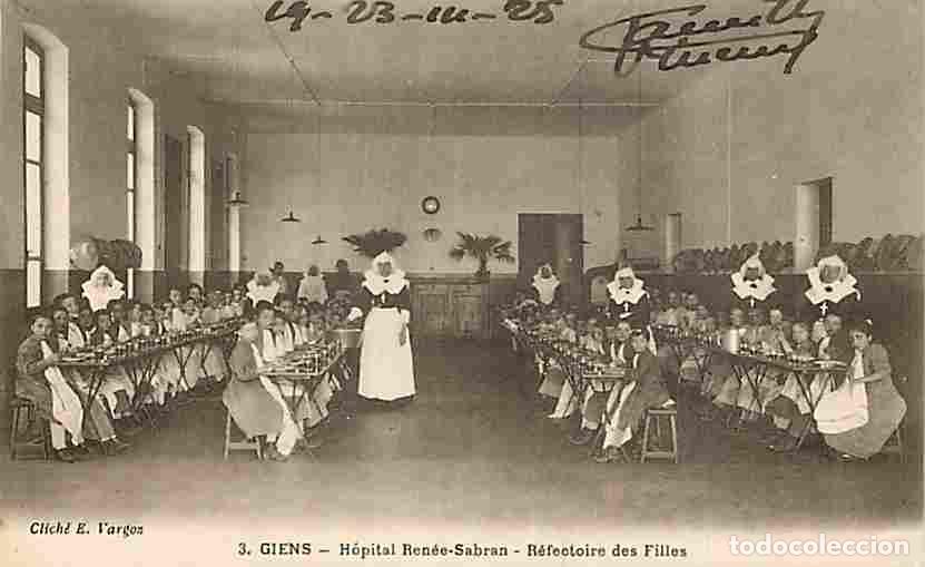 Postales: France - 45 - Giens - Hopital Ren&eacute;e Sabran - R&eacute;fectoire des Filles - Anim&eacute;e - Soeurs - CPA - Voir Sc