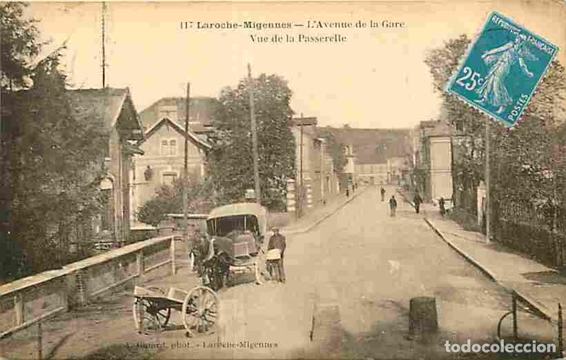 Postkarten: France - 89 - Laroche-Migennes - L'Avenue de la Gare - Vue de la Passerelle - Anim&eacute;e - CPA - Voir Sc