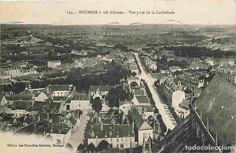 Postkarten: France - 18 - Bourges - A vol d'oiseau - Vue prise de la Cath&eacute;drale - CPA - Voir Scans Recto-Verso