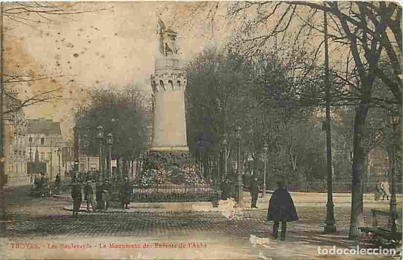 Postkarten: France - 10 - Troyes - Le Monument des Enfants de l'Aube - Anim&eacute;e - Etat Mauvais - CPA - Voir Scans