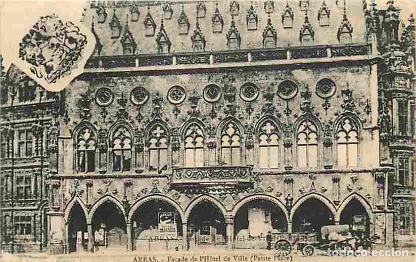 Postcards: France - 62 - Arras - Fa&ccedil;ade de l'Hotel de Ville - Petite Place - Anim&eacute;e - Attelage de Chevaux - Voy