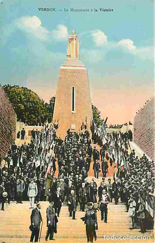 Postcards: France - 55 - Verdun - Le Monument &agrave; la Victoire - Anim&eacute;e - Coloris&eacute;e - Militaria - Soldats - CPA -