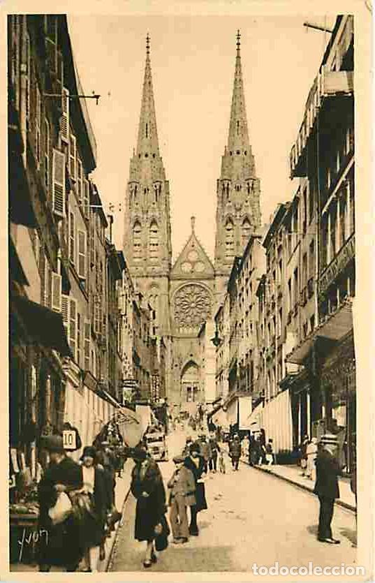 Postcards: France - 63 - Clermont Ferrand - La Cath&eacute;drale vue de la Rue des Gras - Anim&eacute;e - Automobiles - CPA -