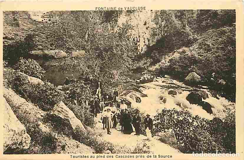 Postales: France - 84 - Fontaine de Vaucluse - Touristes au pied des Cascades pr&egrave;s de la Source - Anim&eacute;e - CPA