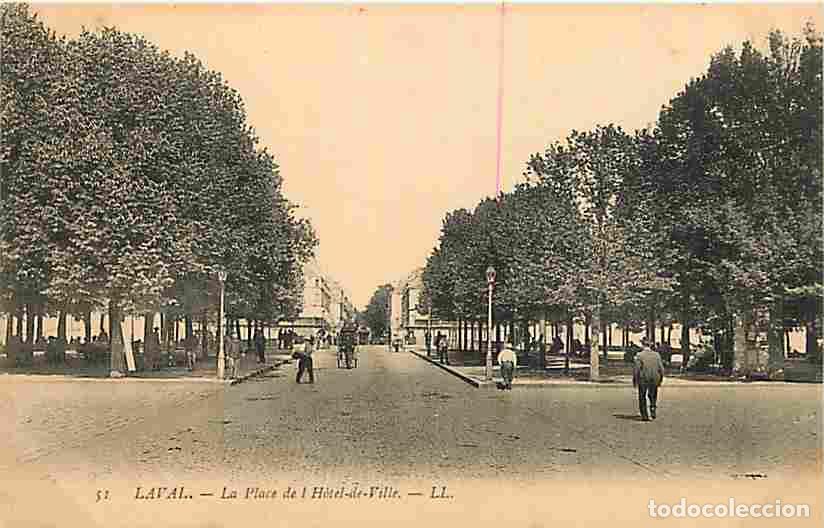 Postais: France - 53 - Laval - La Place de l'Hotel de Ville - Anim&eacute;e - CPA - Voir Scans Recto-Verso