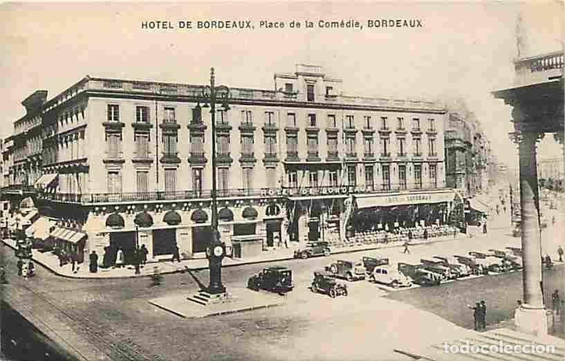 Postais: France - 33 - Bordeaux - Place de la Com&eacute;die - Anim&eacute;e - Automobiles - Horloge - CPA - Voir Scans Rec