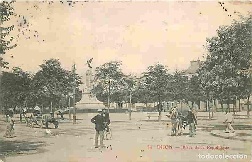 Postales: France - 21 - Dijon - Place de la R&eacute;publique - Anim&eacute;e - Attelage de Chevaux - Oblit&eacute;ration ronde de