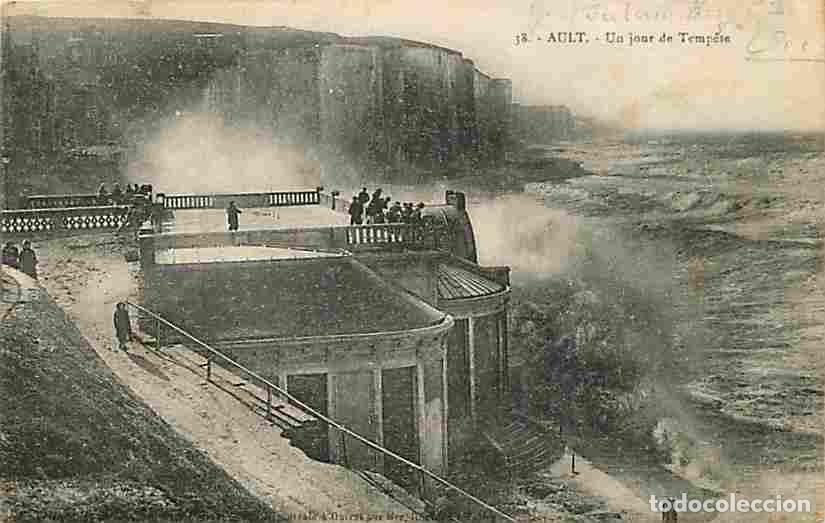 Postkarten: France - 80 - Ault - Un jour de tempete - Anim&eacute;e - Effet de Vagues - CPA - Voir Scans Recto-Verso
