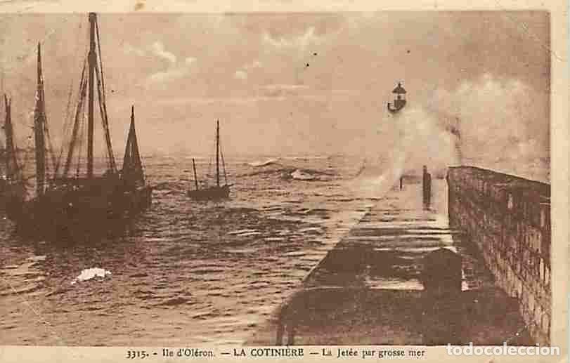 Cartes Postales: France - 17 - Ile d'Ol&eacute;ron - La Cotini&egrave;re - La Jet&eacute;e par grosse mer - Etat pli visible - CPA - Voir