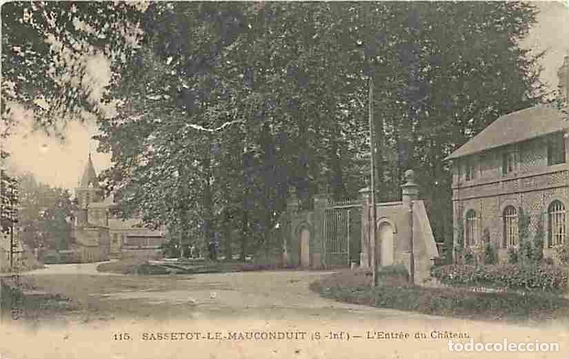 Cartes Postales: France - 76 - Sassetot le Mauconduit - L'Entr&eacute;e du Ch&acirc;teau - Etat petits impacts visibles - CPA - Vo