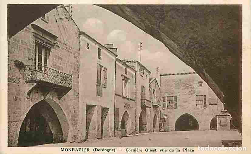 Cartes Postales: France - 24 - Monpazier - Corni&egrave;re Ouest vue de la Place - CPA - Voir Scans Recto-Verso
