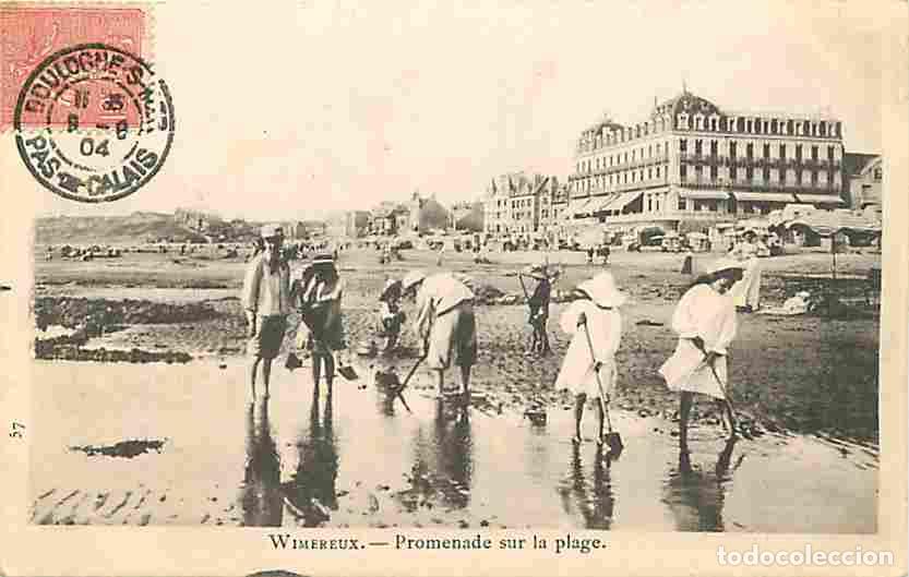 Postales: France - 62 - Wimereux - Promenade sur la Plage - Anim&eacute;e - Oblit&eacute;ration ronde de 1904 - Sc&egrave;nes de Pl