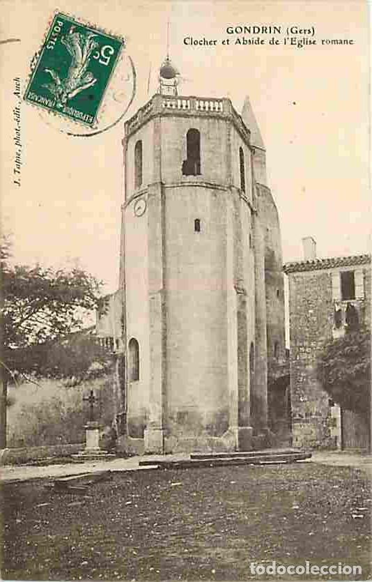 Postais: France - 32 - Gondrin - Clocher et Abside de l'Eglise romane - Etat carte d&eacute;coup&eacute;e sur 2 cms - CPA -