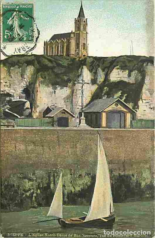 Cartoline: France - 76 - Dieppe - L'Eglise Notre Dame de Bon Secours vue du Boulevard Maritime - Coloris&eacute;e - Ob
