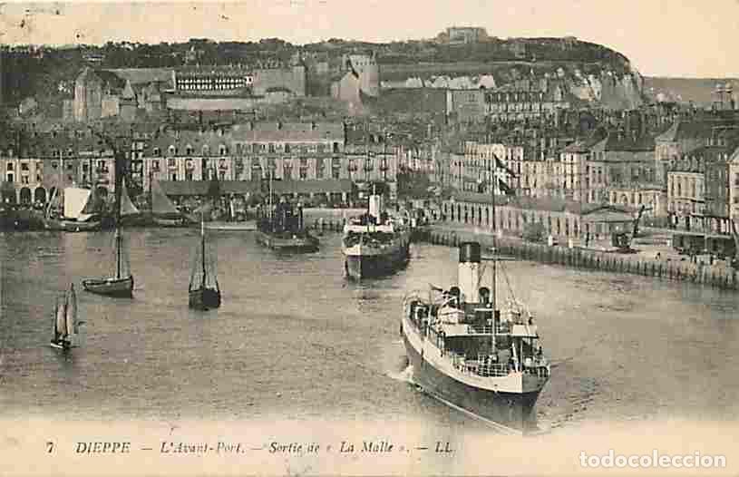 Cartoline: France - 76 - Dieppe - L'Avant Port - Sortie de la Malle - Bateaux - Voyag&eacute;e en 1917 - CPA - Voir Sc