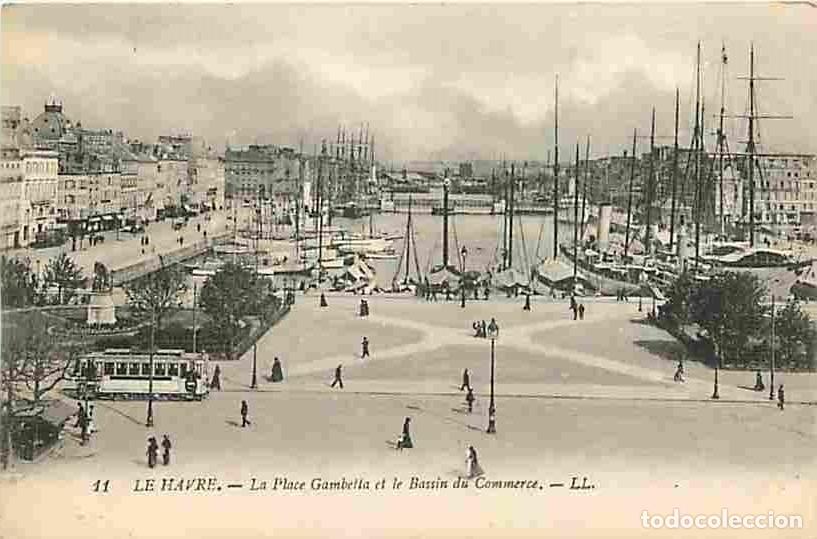 Cartoline: France - 76 - Le Havre - La Place Gambelta d le Bassin du Commerce - Anim&eacute;e - Tramway - Bateaux - Ca