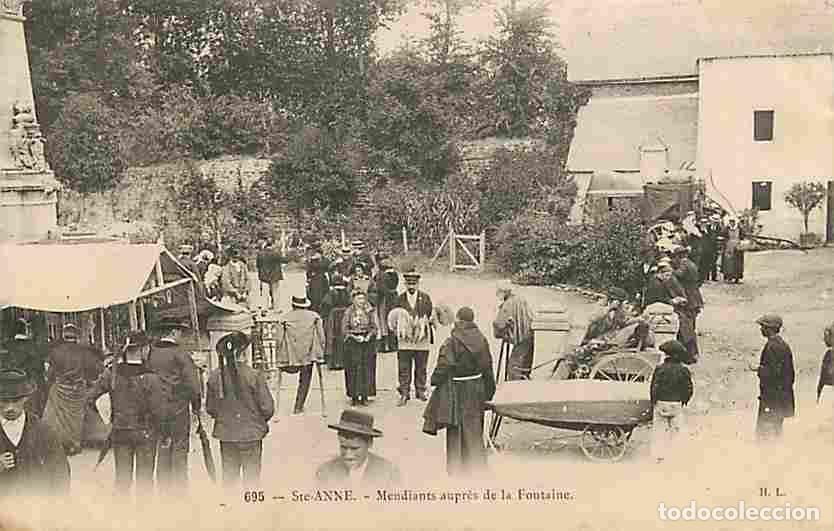 Postais: France - 56 - Sainte Anne d'Auray - Mendiants aupr&egrave;s de la Fontaine - Anim&eacute;e - Karten Bost - Carte N