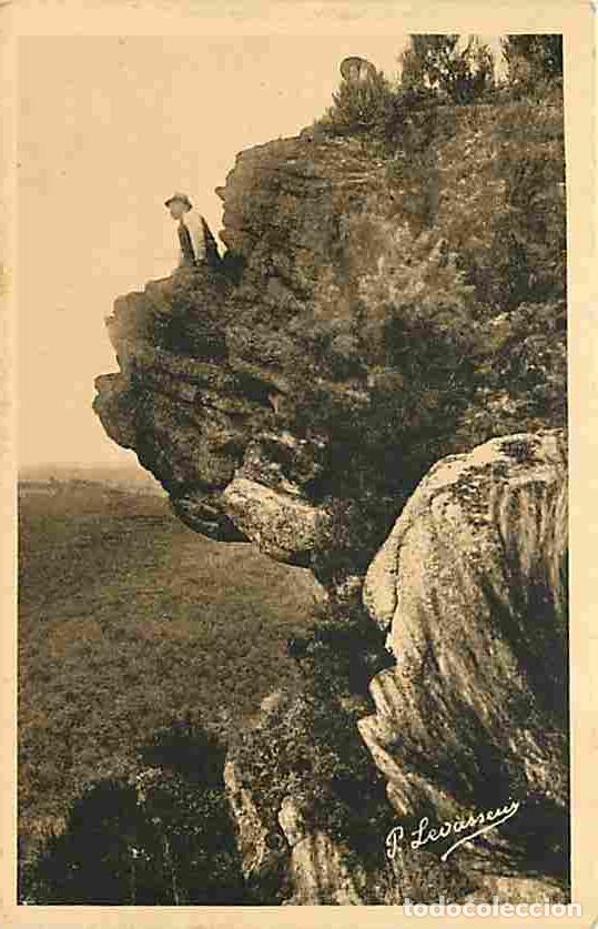 Postais: France - 61 - Orne - Les Rochers d'O&euml;tre - La Cr&ecirc;te du Rocher surplombant de118 m la vall&eacute;e de la Ro