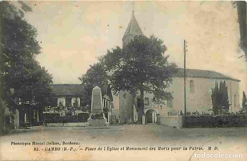 Postkarten: France - 64 - Cambo les Bains - Place de l Eglise et Monument des Morts pour la Patrie - CPA - Voir