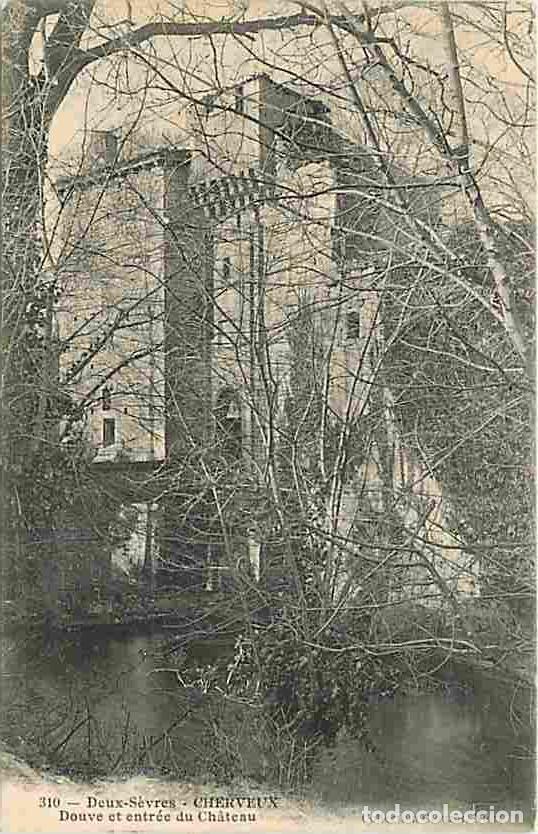 Cartes Postales: France - 79 - Cherveux - Douve et entr&eacute;e du Ch&acirc;teau - Carte Neuve - CPA - Voir Scans Recto-Verso