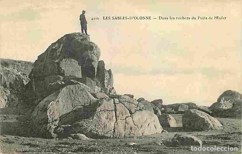 Postales: France - 85 - Les Sables d'Olonne - Dans les rochers du Puits de l'Enfer - Anim&eacute;e - Carte Neuve - CP