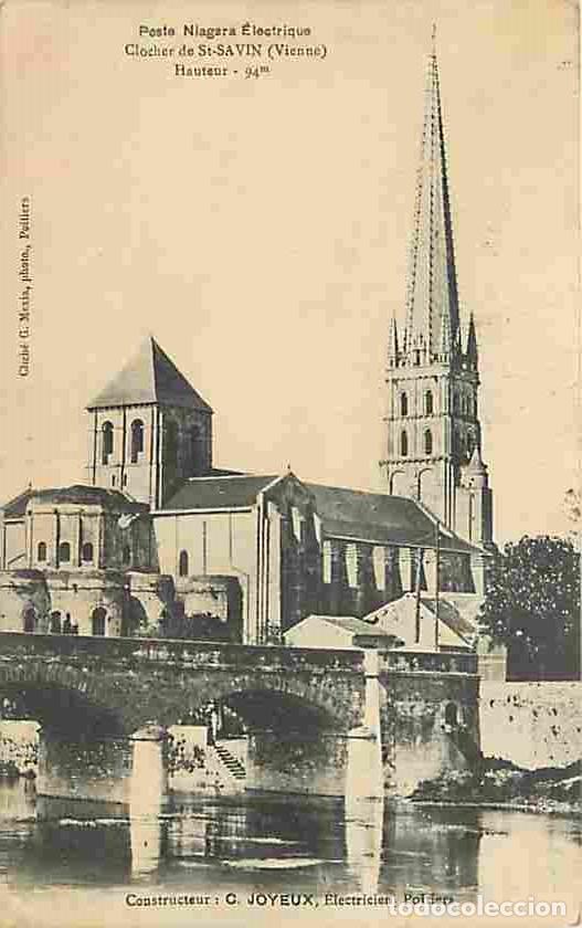 Cartoline: France - 86 - Saint Savin - Clocher de Saint Savin - Etat carte qui se d&eacute;colle - CPA - Voir Scans Re