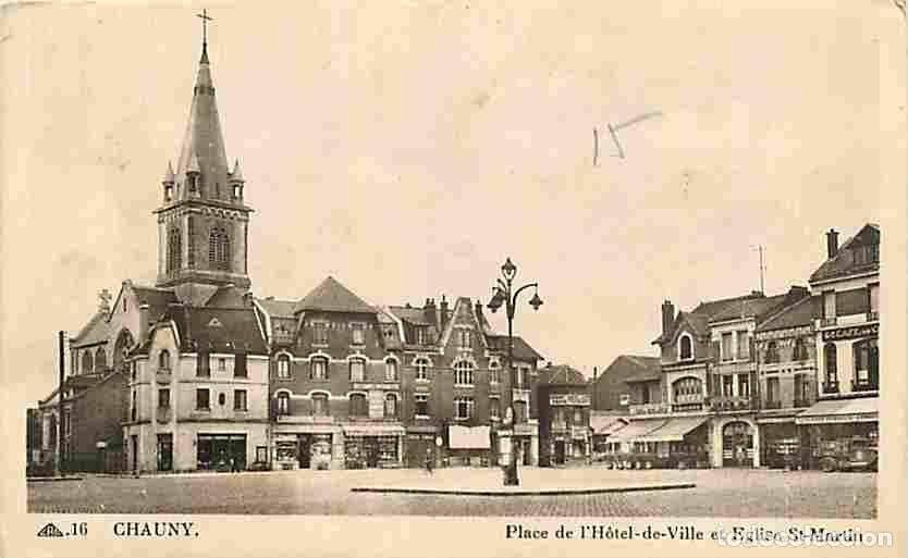 Postkarten: France - 02 - Chauny - Place de l'H&ocirc;tel de Ville et Eglise St-Martin - Correspondance - Oblit&eacute;ration