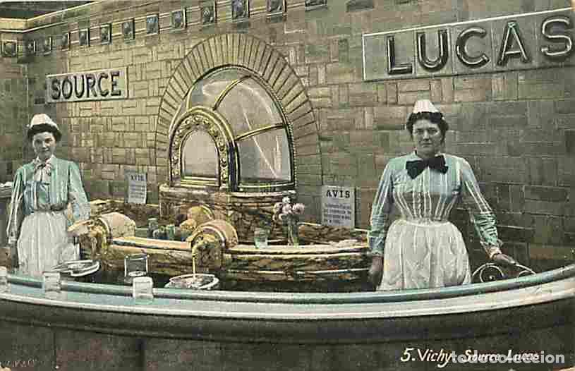 Postkarten: France - 03 - Vichy - Source Lucas - Anim&eacute;e - Coloris&eacute;e - CPA - Voir Scans Recto-Verso