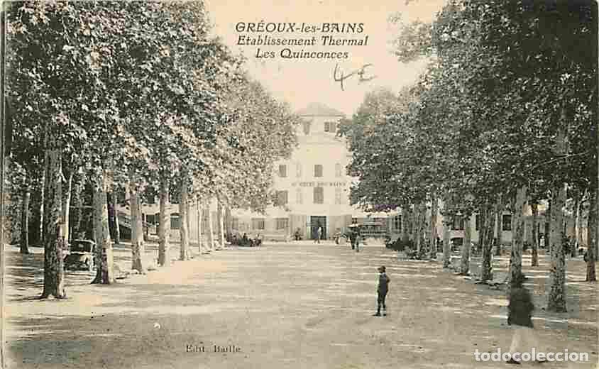 Postcards: France - 04 - Gr&eacute;oux les Bains - Etablissement Thermal - Les Quinconces - Anim&eacute;e - Automobiles - CPA