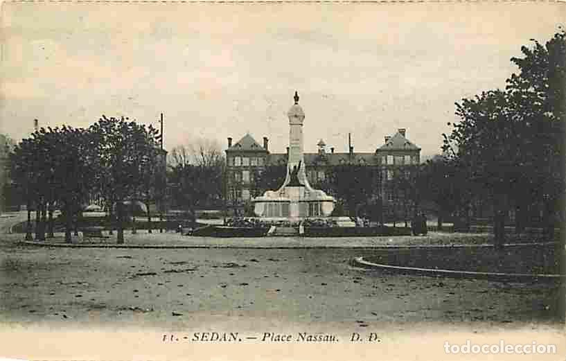 Postkarten: France - 08 - Sedan - Place Nassau - Correspondance - Voyag&eacute;e en 1926 - CPA - Voir Scans Recto-Verso