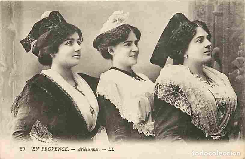 Postais: France - 13 - Arles - Arl&eacute;siennes - Folklore - Oblit&eacute;ration ronde de 1923 - CPA - Voir Scans Recto-V