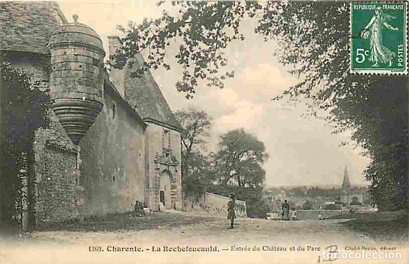 Cartoline: France - 16 - La Rochefoucauld - Entr&eacute;e du Ch&acirc;teau et Parc - Anim&eacute;e - Correspondance - CPA - Voir Sc