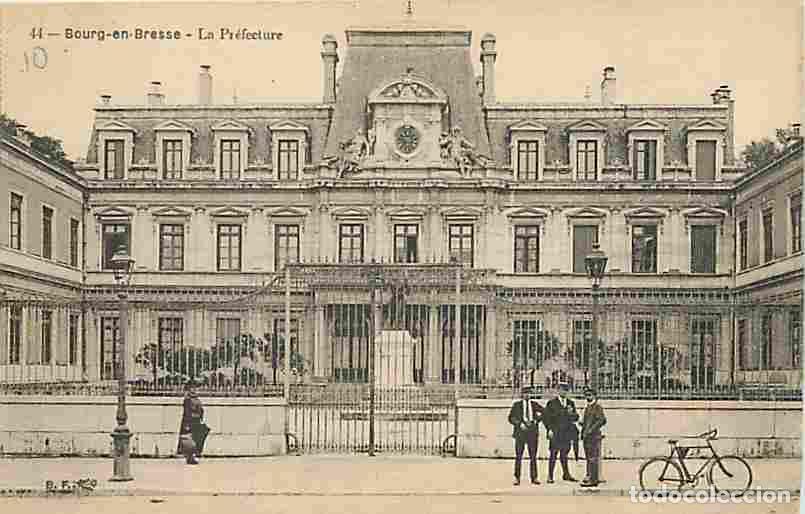 Cartes Postales: France - 01 - Bourg en Bresse - La Pr&eacute;fecture - Anim&eacute;e - CPA - Voir Scans Recto-Verso