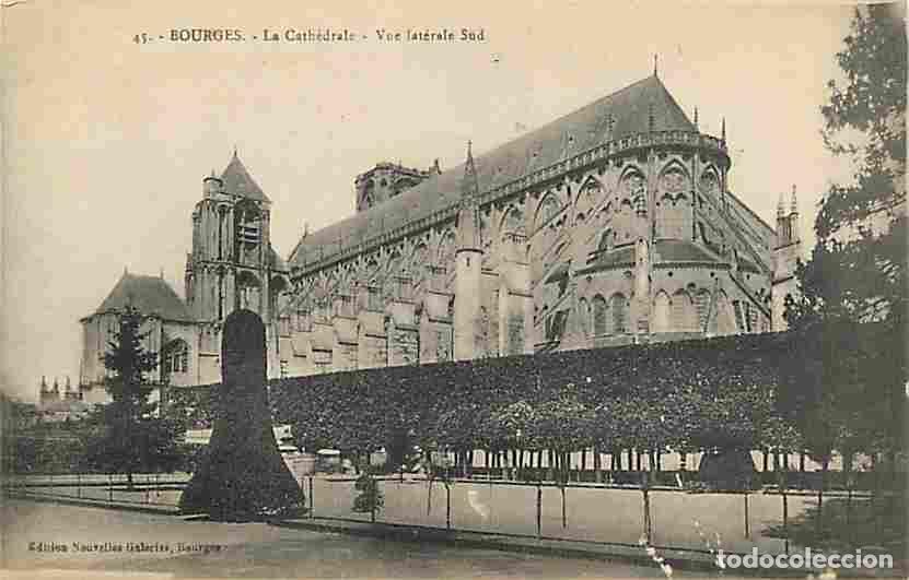 Cartes Postales: France - 18 - Bourges - La Cath&eacute;drale - Vue lat&eacute;rale sud - Voyag&eacute;e en 1918 - CPA - Voir Scans Recto-