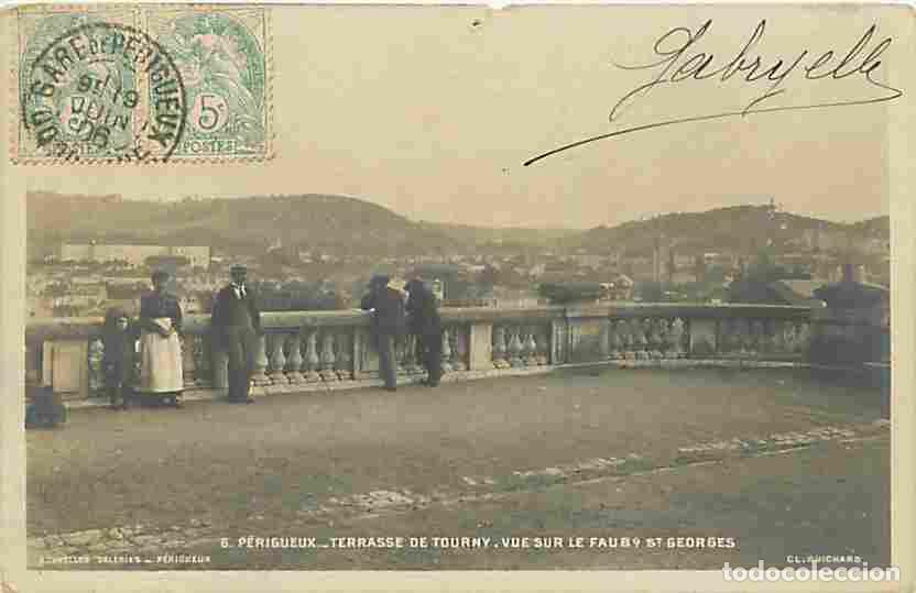 Cartes Postales: France - 24 - P&eacute;rigueux - Terrasse de Tourny - Vue sur le faubourg Saint Georges - Anim&eacute;e - Oblit&eacute;ra