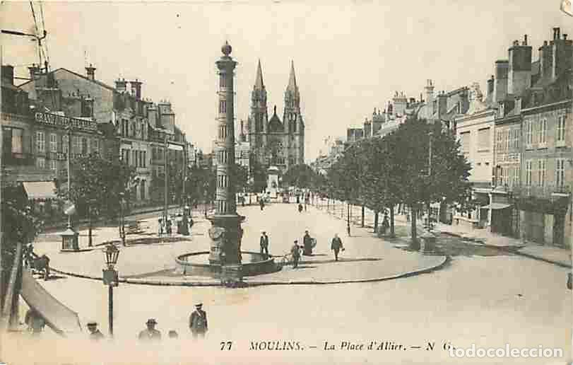 Cartes Postales: France - 03 - Moulins - La Place d'Allier - Anim&eacute;e - Oblit&eacute;ration ronde de 1916 - CPA - Voir Scans R