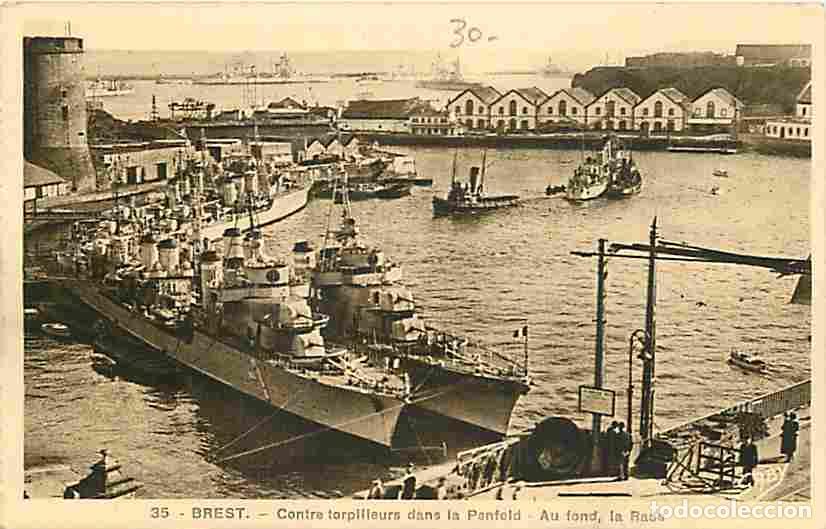 Postcards: France - 29 - Brest - Contre Torpilleurs dans la Penfeld - Au fond, Ia Rade - Bateaux - Navires de G