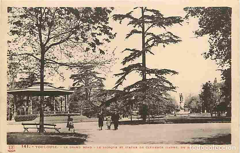 Cartoline: France - 31 - Toulouse - Le Grand Rond - Le Kiosque et Statue de Cl&eacute;mence Izaure du Sculpteur Ducuin