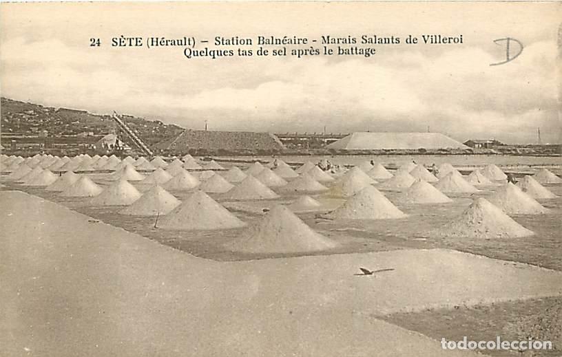 Postales: France - 34 - S&egrave;te - Marais Salants de Villeroi - Quelques tas de sel apr&egrave;s le battage - Carte Neuve