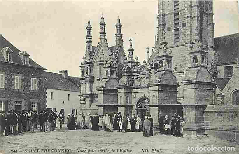 Postais: France - 29 - Saint Thegonnec - Noce &agrave; la sortie de l'Eglise - Anim&eacute;e - Voyag&eacute;e en 1915 - CPA - Voir