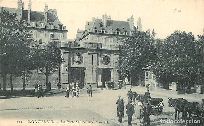 Cartoline: France - 35 - Saint Malo - La Porte St-Vincent - Anim&eacute;e - Attelages de Chevaux - CPA - Voir Scans Re