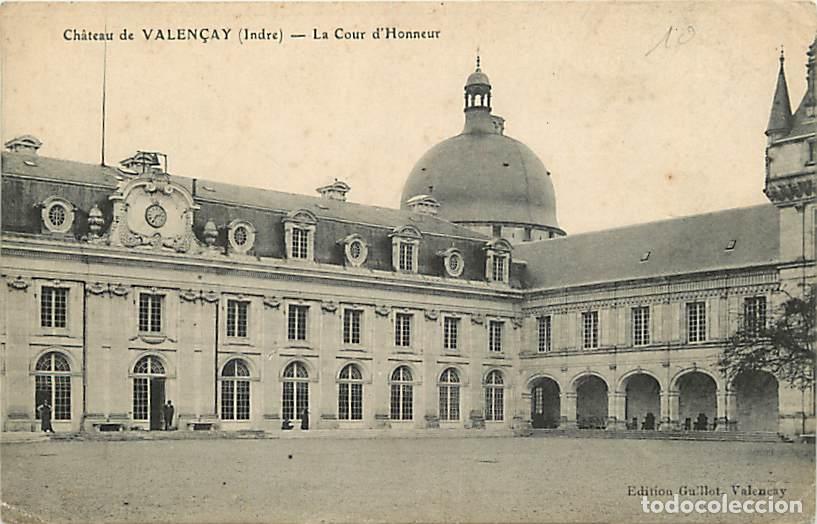 Postais: France - 36 - Valen&ccedil;ay - Le Ch&acirc;teau - La Cour d'Honneur - Anim&eacute;e - Voyag&eacute;e en 1914 - Etat l&eacute;ger pli
