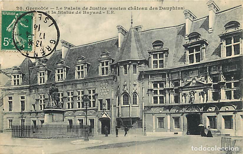 Cartoline: France - 38 - Grenoble - Le Palais de Justice (ancien ch&acirc;teau des Dauphins) et la Statue de Bayard -