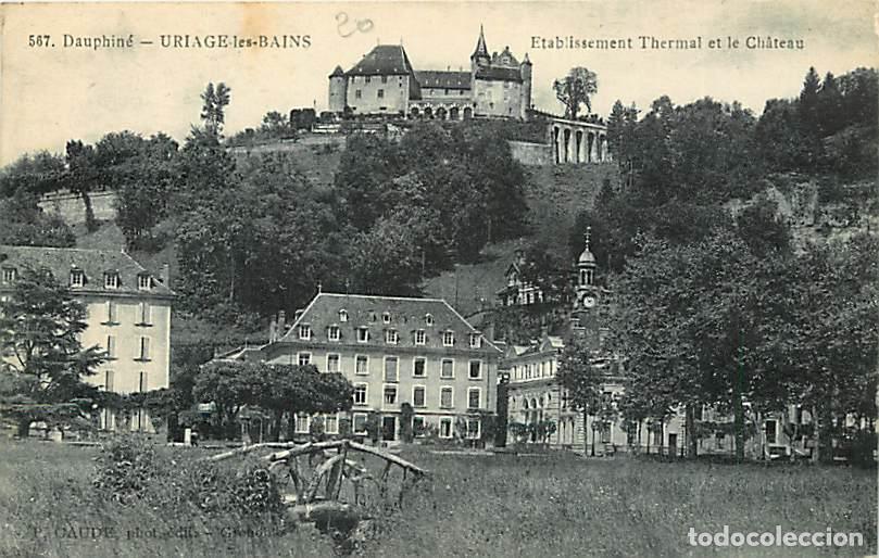 Cartoline: France - 38 - Uriage les Bains - L'Etablissement Thermal - Le Ch&acirc;teau - Petit pont de bois - Oblit&eacute;r