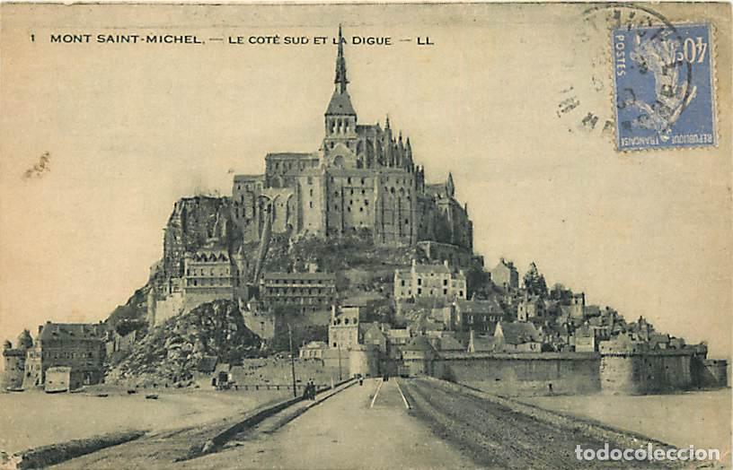 Postkarten: France - 50 - Le Mont Saint Michel - Le cot&eacute; sud et la digue - Voyag&eacute;e en 1930 - Etat l&eacute;ger pli visi