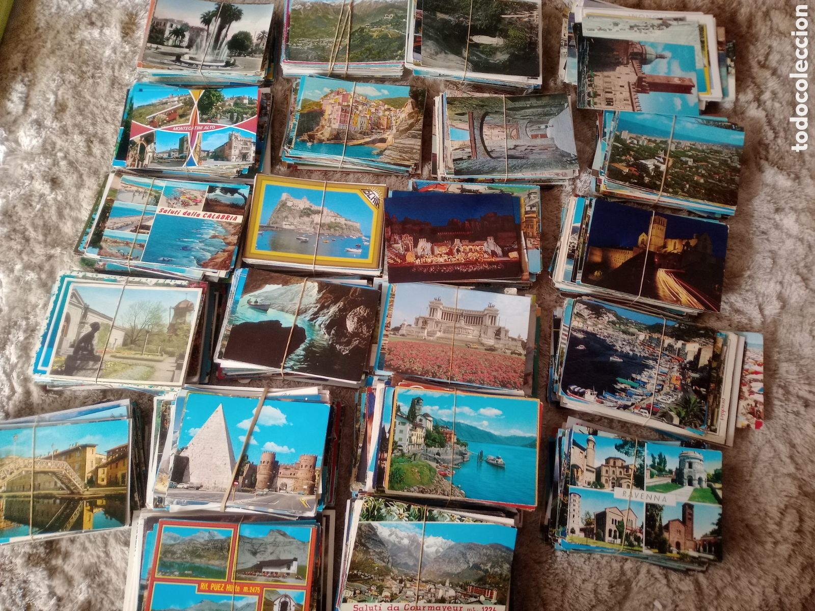 Cartes Postales: 2200 postales extranjeras, mayormente Italia