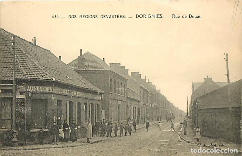 Postkarten: France - 59 - Dorignies - Rue de Douai - Anim&eacute;e - Etat coups visible sur le bas - CPA - Voir Scans R